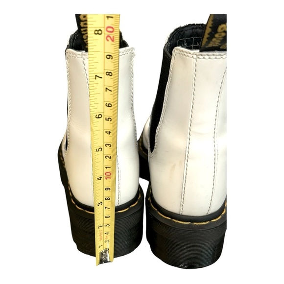 Dr. Martens 2976 Quad Platform Chelsea Boots – Women’s Size 6 pre-owned - Picture 12 of 13
